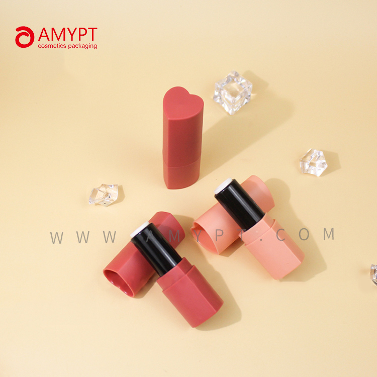 Heart Shape Matte Empty Lipstick מיכל Romance Cosmetics 